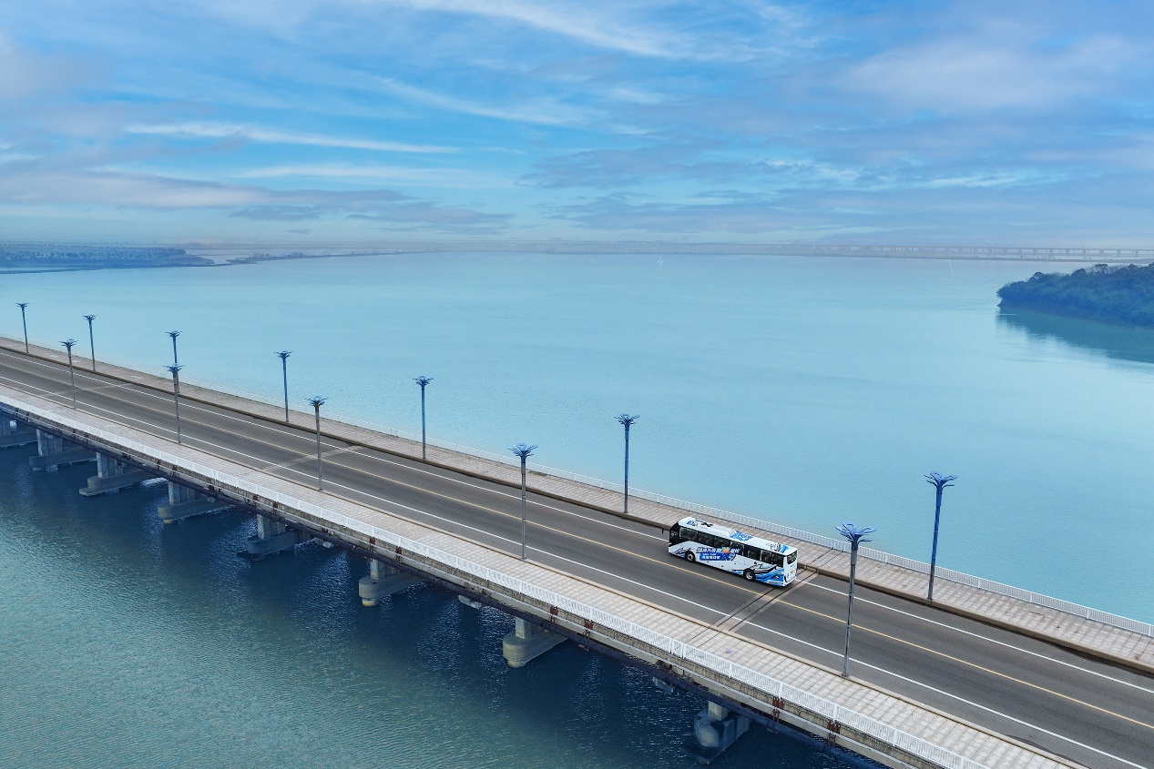 12米客车百公里油耗媲美私家车，2025宇通杯节油挑战赛战绩亮眼!