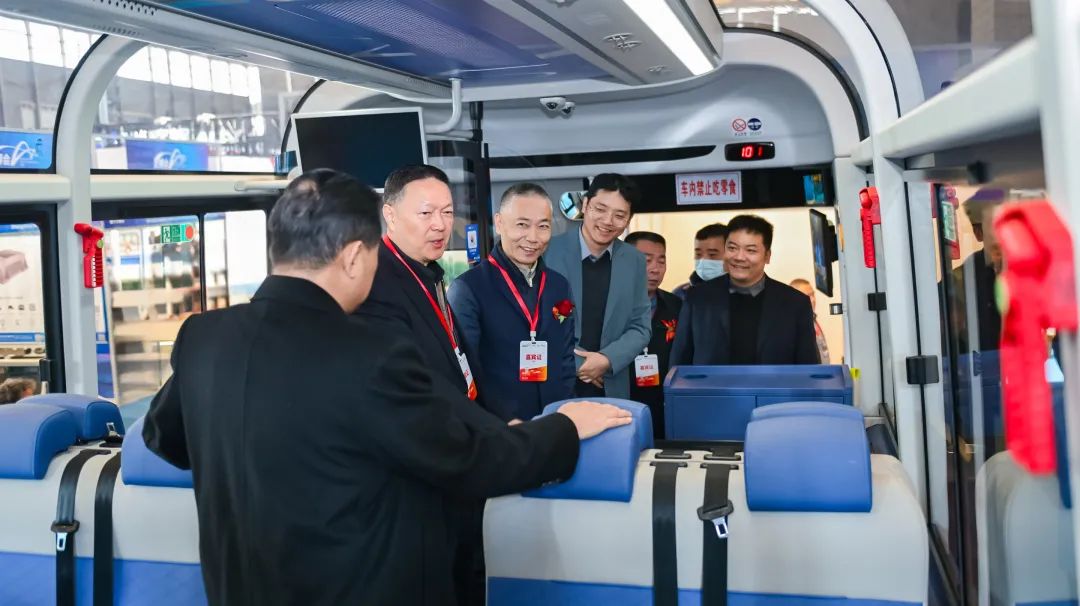 宇悦E10领衔！宇通闪耀2024上海国际客车展