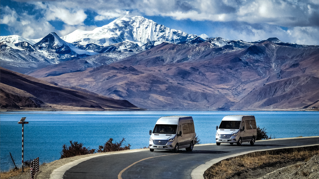 向高处行!宇通T7与天域S12奏响高端化战略“开门红” 图片