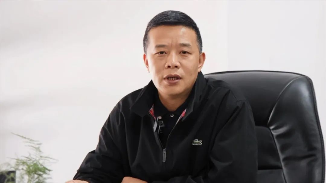 低碳！增效！宇通助力六盘水振通客运打造高速客运新服务！