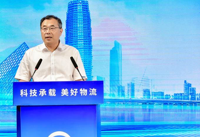 “睿控”加持 “超链”驱动 宇通新能源轻卡T系列领势登陆中原
